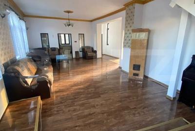 Casă cu 10 camere cu Teren 414 Mp în Cetate - 13