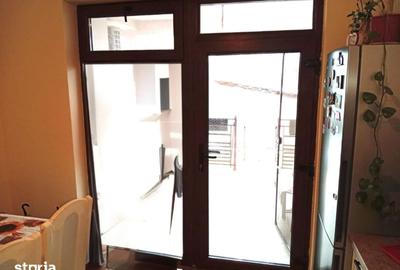 Casă cu 5 camere cu Teren 700 Mp în Central - 2