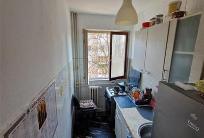 Apartament cu 3 camere semidecomandat în Dacia - 4