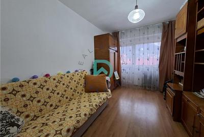 Apartament cu 3 camere decomandat în Răcădău - 8