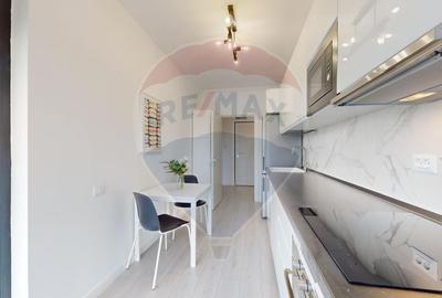 Apartament cu 2 camere decomandat în Central - 16