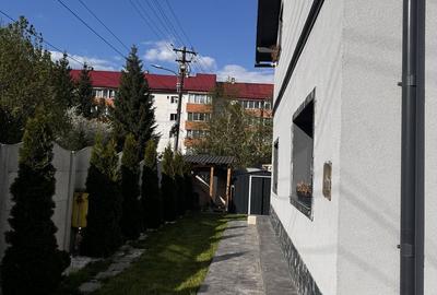 Casă cu 4 camere în Noua - 2