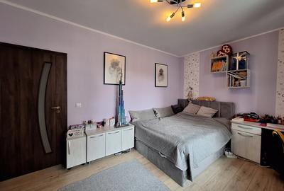 Apartament cu 3 camere semidecomandat, mobilat în Florești - 8