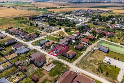 REZERVAT Casă modernă de vânzare la intrare in Zimand Cuz Comision 0 - 2