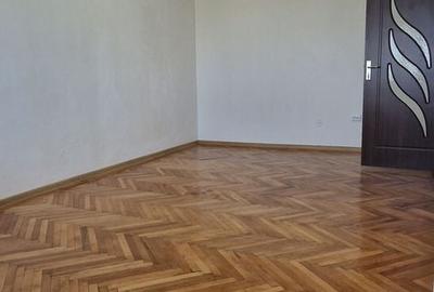 Gara-Abator, apartament cu 3 camere decomandate. - 11
