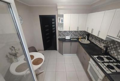 Apartament cu 3 camere decomandat în Drumul Sării - 1