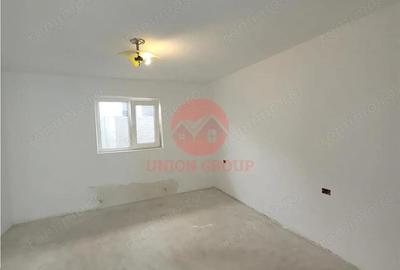 Oferta Unica - Casa La Alb si Teren de 300 mp, proprietate - Navodari - 2