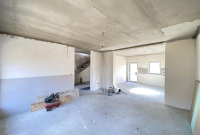 Duplex cu 4 camere cu Canalizare în Moșnița Nouă - 3