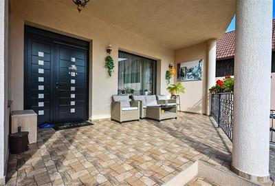 Resedinta distincta, mobilata cu rafinament, pe 1.000 mp teren, Central, Sacele, - 5