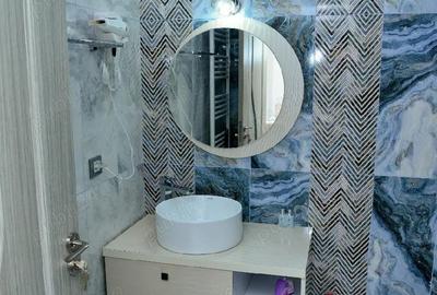 Apartament cu 2 camere semidecomandat în Victoriei