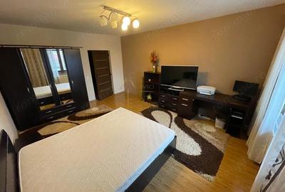 Casă cu 6 camere cu Teren 252 Mp în Semicentral - 11