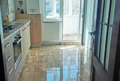 Faleza Nord-2 decomandate etaj 1, renovat, mobilat si utilat, centrala pe gaz - 5