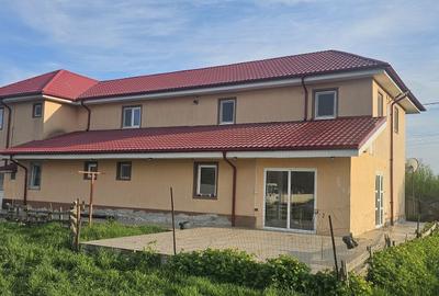 Casă cu 4 camere în Măxineni - 1
