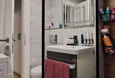 Apartament cu 3 camere decomandat în Central - 1