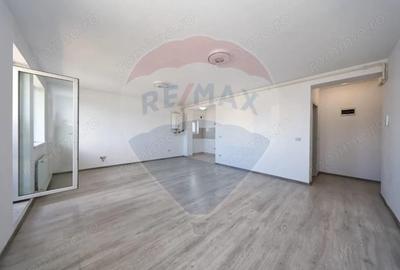 Garsoniera in zona Ghimbav Livada- Comision 0% - 7