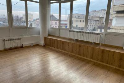 Spatiu comercial de inchiriat - 12