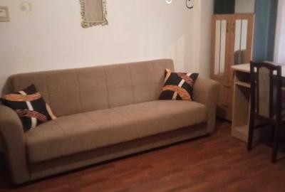 Apartament cu 2 camere semidecomandat, mobilat în Brâncoveanu