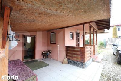 Casă cu 2 camere cu Teren 360 Mp în Moroeni - 10