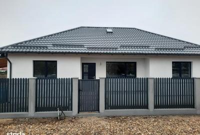 Casă cu 4 camere în Joița - 20