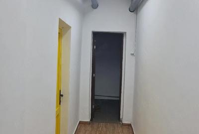 Spațiu comercial, de 20 mp, în Autogară - 8