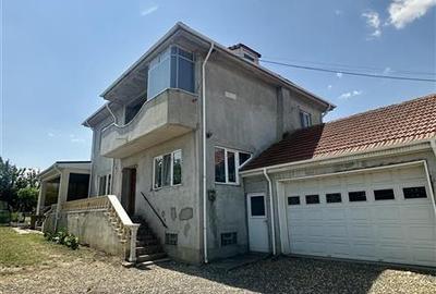 Casă individuală cu 5 camere cu Canalizare în Central - 23