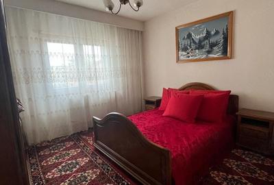 Apartament cu 4 camere decomandat în Central - 2