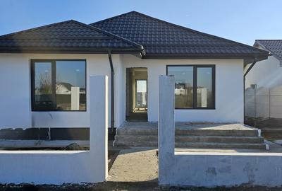 Casă individuală cu 3 camere cu Teren 300 Mp în Berceni