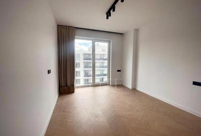 Apartament cu 3 camere semidecomandat în Mărăști