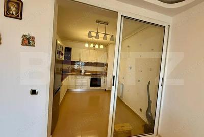 Apartament cu 2 camere decomandat în Tractorul - 7
