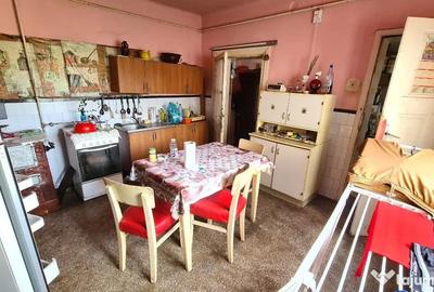 Casă cu 2 camere cu Teren 884 Mp în Pârneava - 4