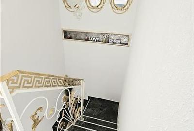 Duplex cu 9 camere cu Canalizare în Central - 3