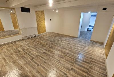 Spațiu comercial, de 100 mp, în Ultracentral - 7