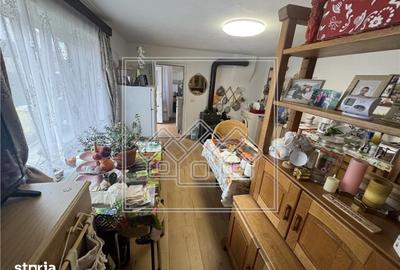 Casă cu 2 camere cu Teren 868 Mp în Arpașu de Jos - 16