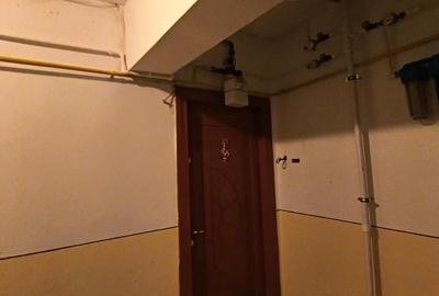 Apartament cu 3 camere semidecomandat în Central-Piață - 2