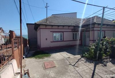 Casă cu 6 camere cu Canalizare în Ovidiu - 8