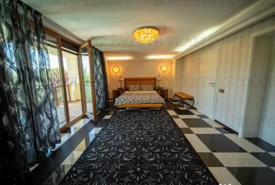 Casă cu 9 camere cu Canalizare în Crevedia - 3