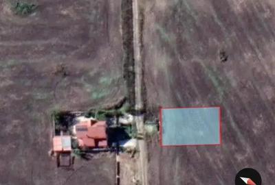 Pischia- parcele de casa- 692 mp- 797 mp- 2 fronturi - 4