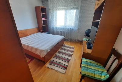 Apartament cu 3 camere decomandat în 13 Septembrie - 5