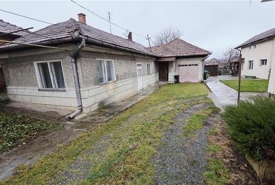 CASA 2 CAMERE 68 MP TEREN 701 MP  APAHIDA - 4