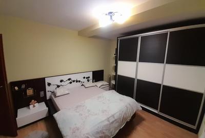 Apartament cu 3 camere decomandat, mobilat în Sud - 13