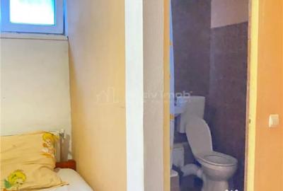 Casă cu 10 camere cu Teren 300 Mp în Vulcan - 3