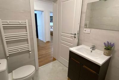 Casă cu 4 camere cu Teren 450 Mp în Vișani - 1