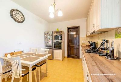 Casă cu 6 camere cu Garaj în Livada - 8