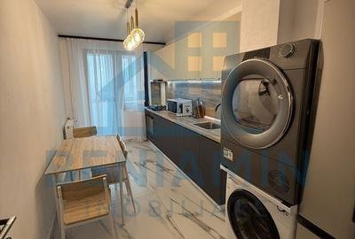 Apartament cu 4 camere decomandat în Ultracentral