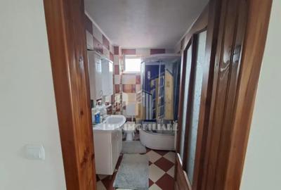 Casă cu 5 camere cu Canalizare în Vulcan - 10