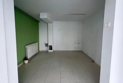Spațiu comercial, de 70 mp, în Central - 7