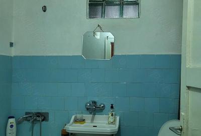 Casă cu 3 camere cu Teren 126 Mp în Central - 2