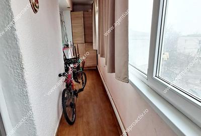 Apartament cu 2 camere, Micro 21, etaj 3/10, centrala termica! - 4