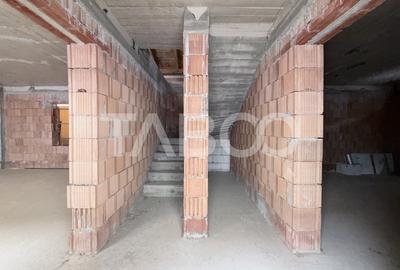 Casă individuală cu 6 camere cu Teren 220 Mp în Orașul de Jos - 9