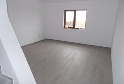Casă individuală cu 5 camere cu Teren 350 Mp în Dumbrăvița - 1